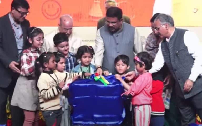 What is ‘Jaadui Pitara’?