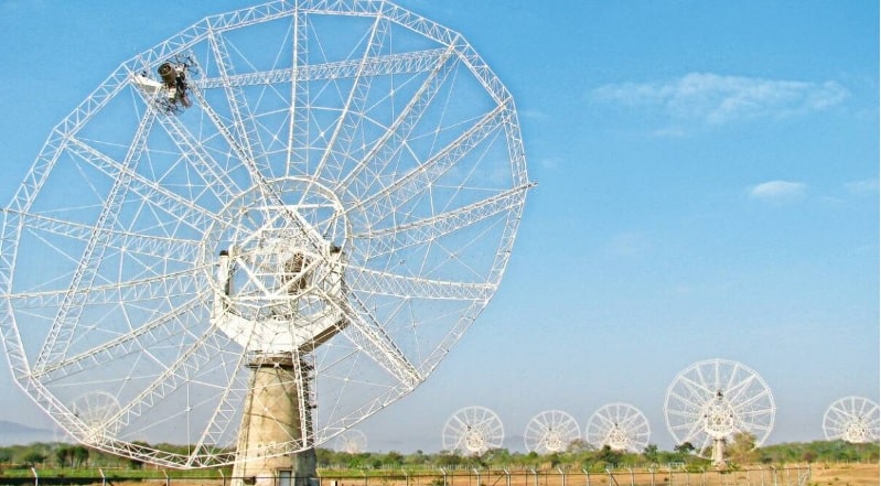 Giant Metrewave Radio Telescope