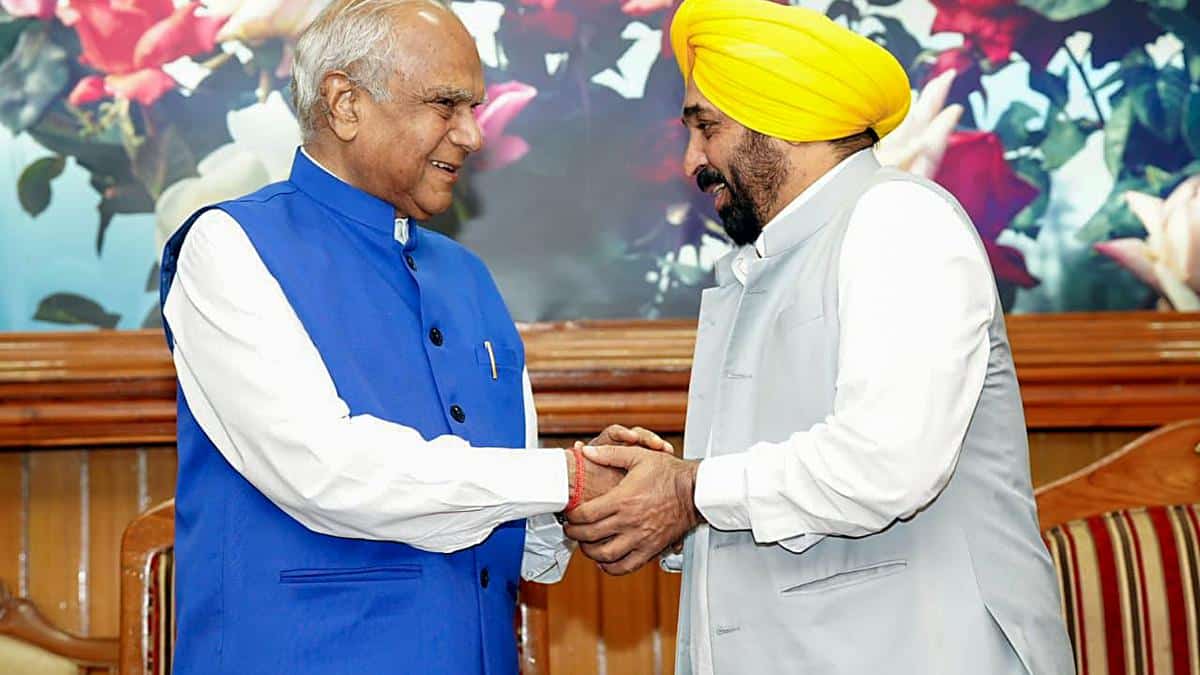 Governors Delaying Crucial Bills, a Matter of Concern: Supreme Court