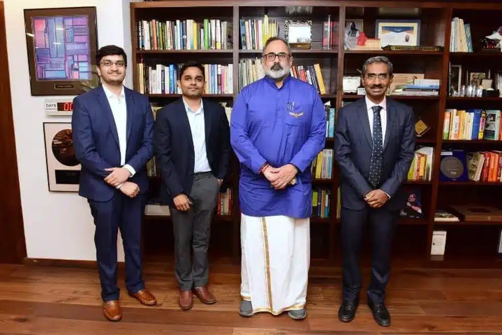 Investor Information and Analytics Platform