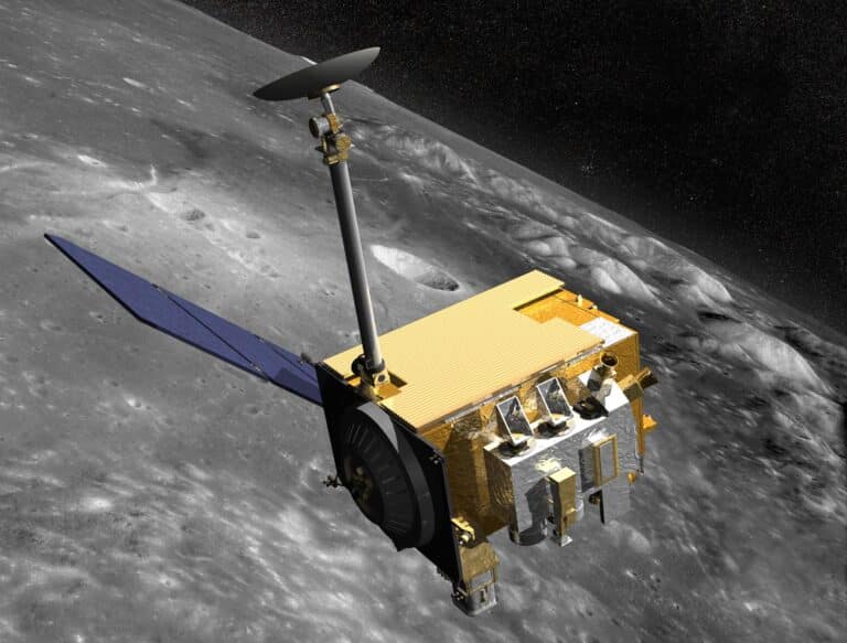 Lunar Reconnaissance Orbiter (LRO)