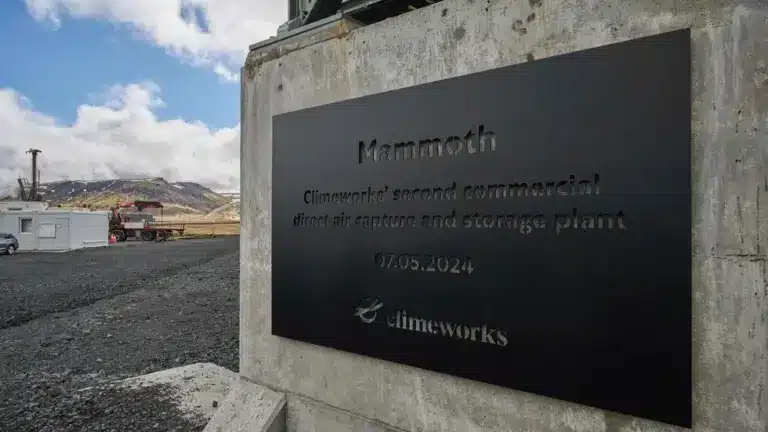 Mammoth carbon capture Plant