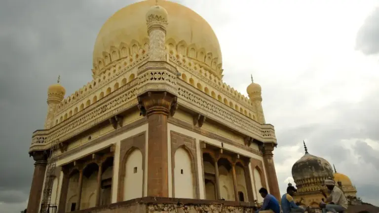 Mohammed Quli Qutb Shah’s tomb