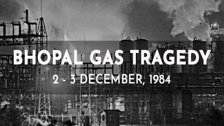 What does the Centre want in Bhopal gas case?