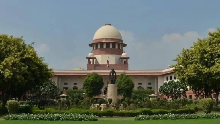 SC Mandates Prior Sanction to Prosecute Public Servants under PMLA